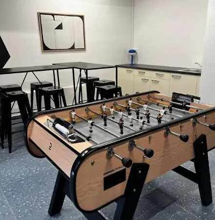 Terrace-view For Business&leisure, Free Parking, Near Metro, Gym Apartment