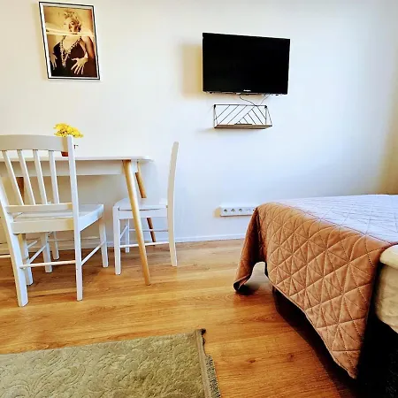 Terrace-view For Business&leisure, Free Parking, Near Metro, Gym Prag