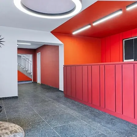 Apartment Terrace-view For Business&leisure, Free Parking, Near Metro, Gym