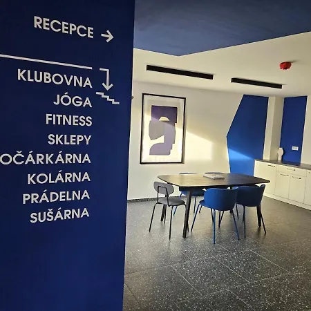 Apartment Terrace-view For Business&leisure, Free Parking, Near Metro, Gym Prag