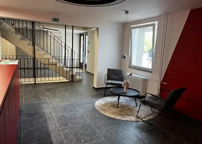 Terrace-view For Business & Leisure, Free Parking, Near Metro, Gym דירה *