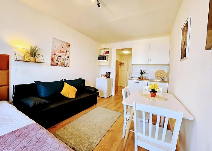 דירה Terrace-view For Business & Leisure, Free Parking, Near Metro, Gym *
