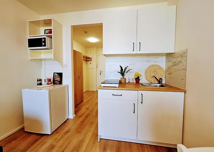 Terrace-view For Business & Leisure, Free Parking, Near Metro, Gym *