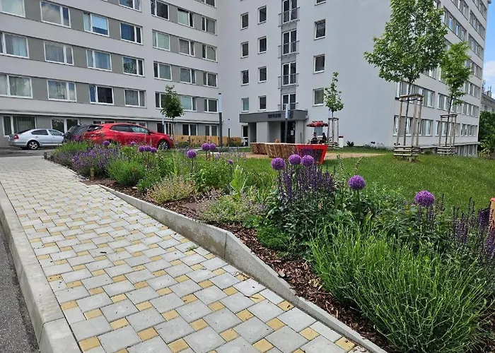 Terrace-view For Business & Leisure, Free Parking, Near Metro, Gym * פראג